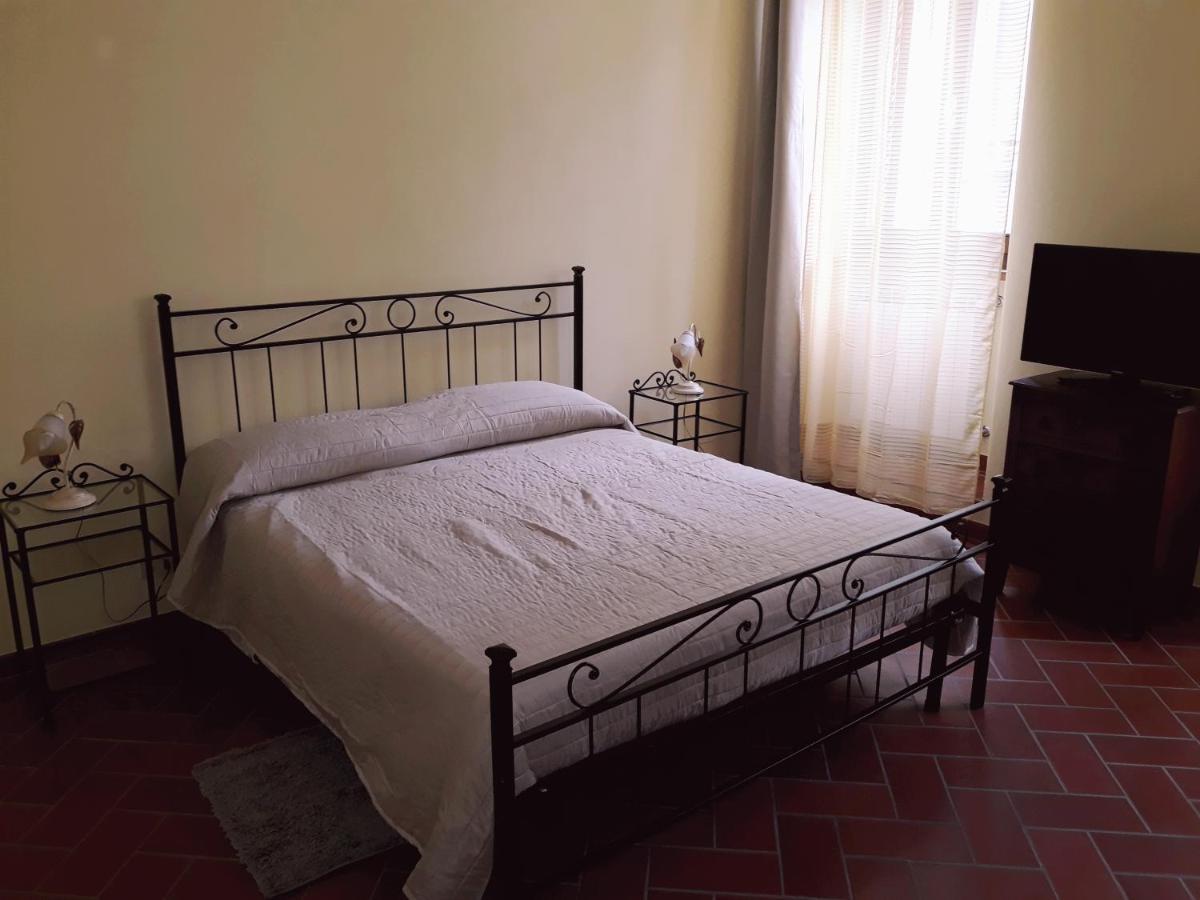 Апартаменты La Casa Del Gigli Монте-Сан-Савино Экстерьер фото